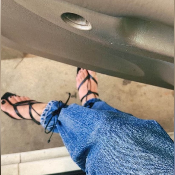 Reformation Kitten Heels - Picture 7 of 7